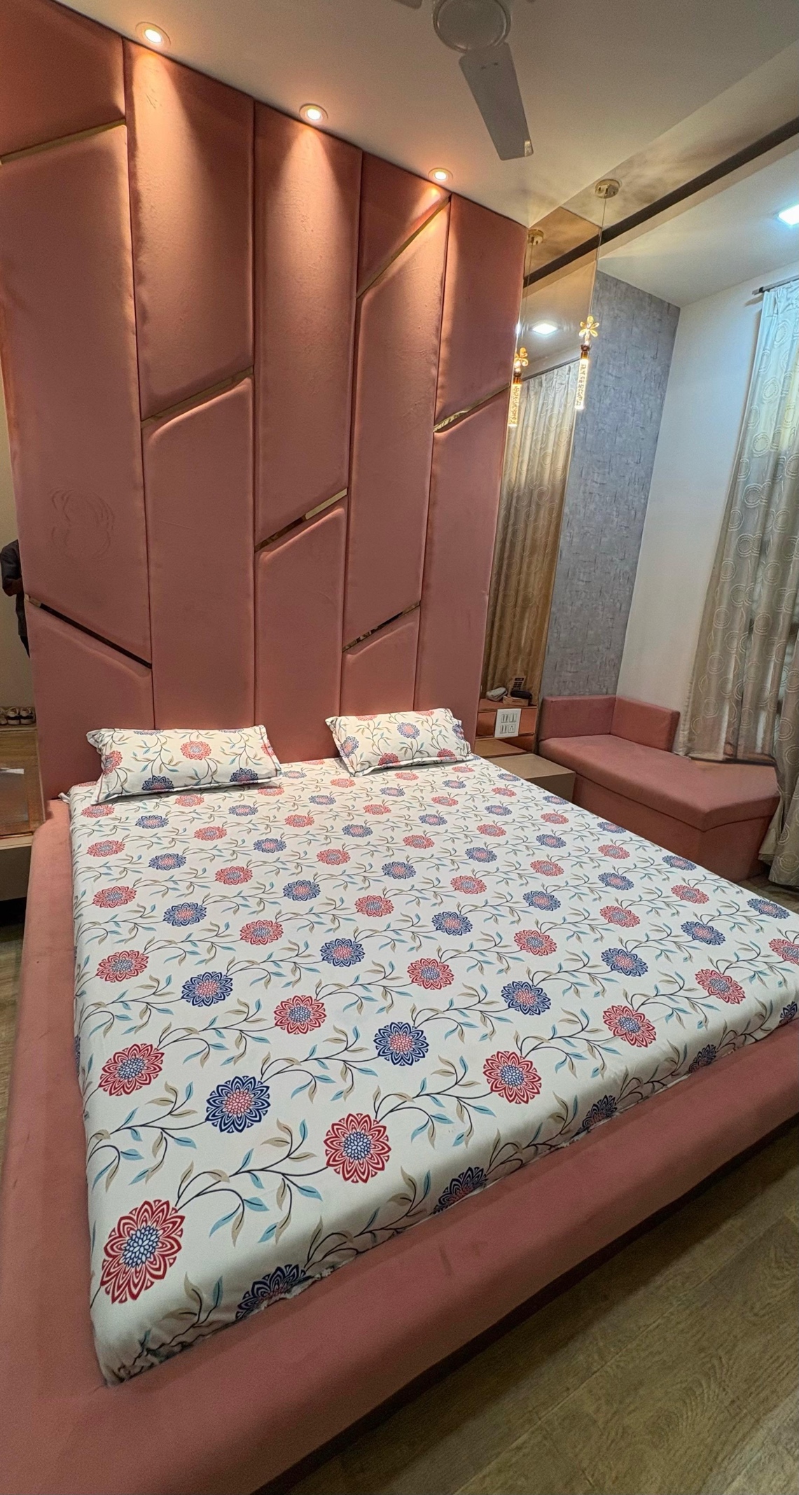 100% Cotton Printed Double Bedsheet with 2 Pillow Covers